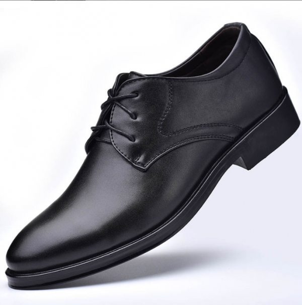 Black size-shoess With Pointed Toe For Men